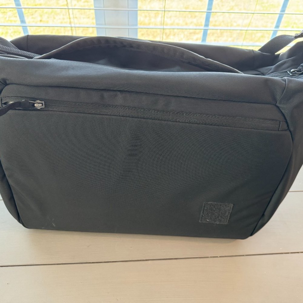 Evergoods TD35 Travel Duffel Bag | Great for Carry-on, Business Trips, Gym Bag